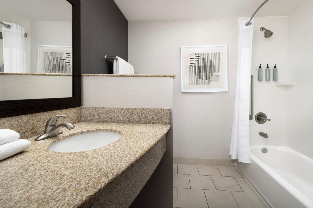 Courtyard By Marriott Little Rock North Hotel North Little Rock Bagian luar foto